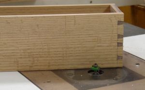 HandcutDovetails-Walnut-QuarterSawnWhiteOak-Assy-1